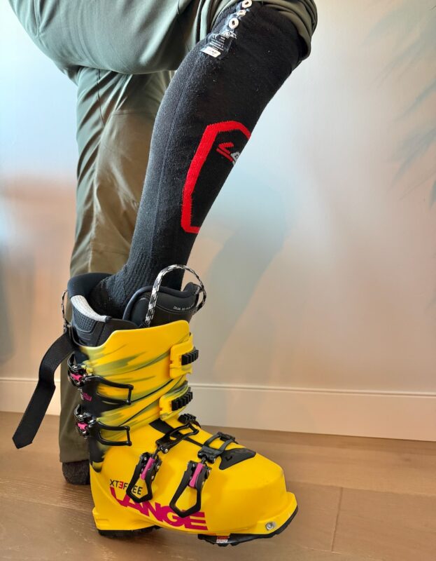 PlanetSKI Gear Reviews from Canada. Image © PlanetSKI